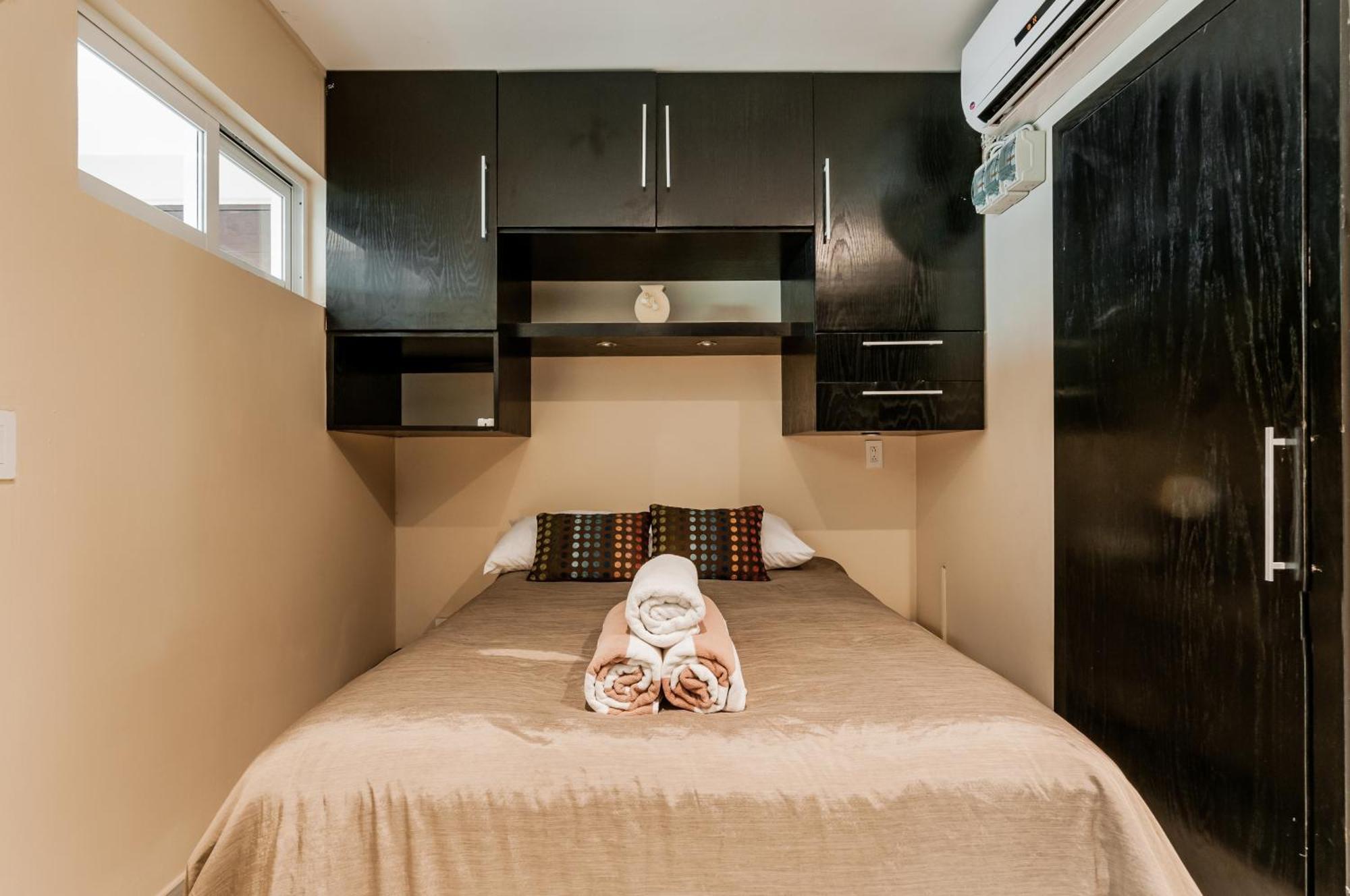 Brisas Beachfront Penthouses 坎昆 外观 照片
