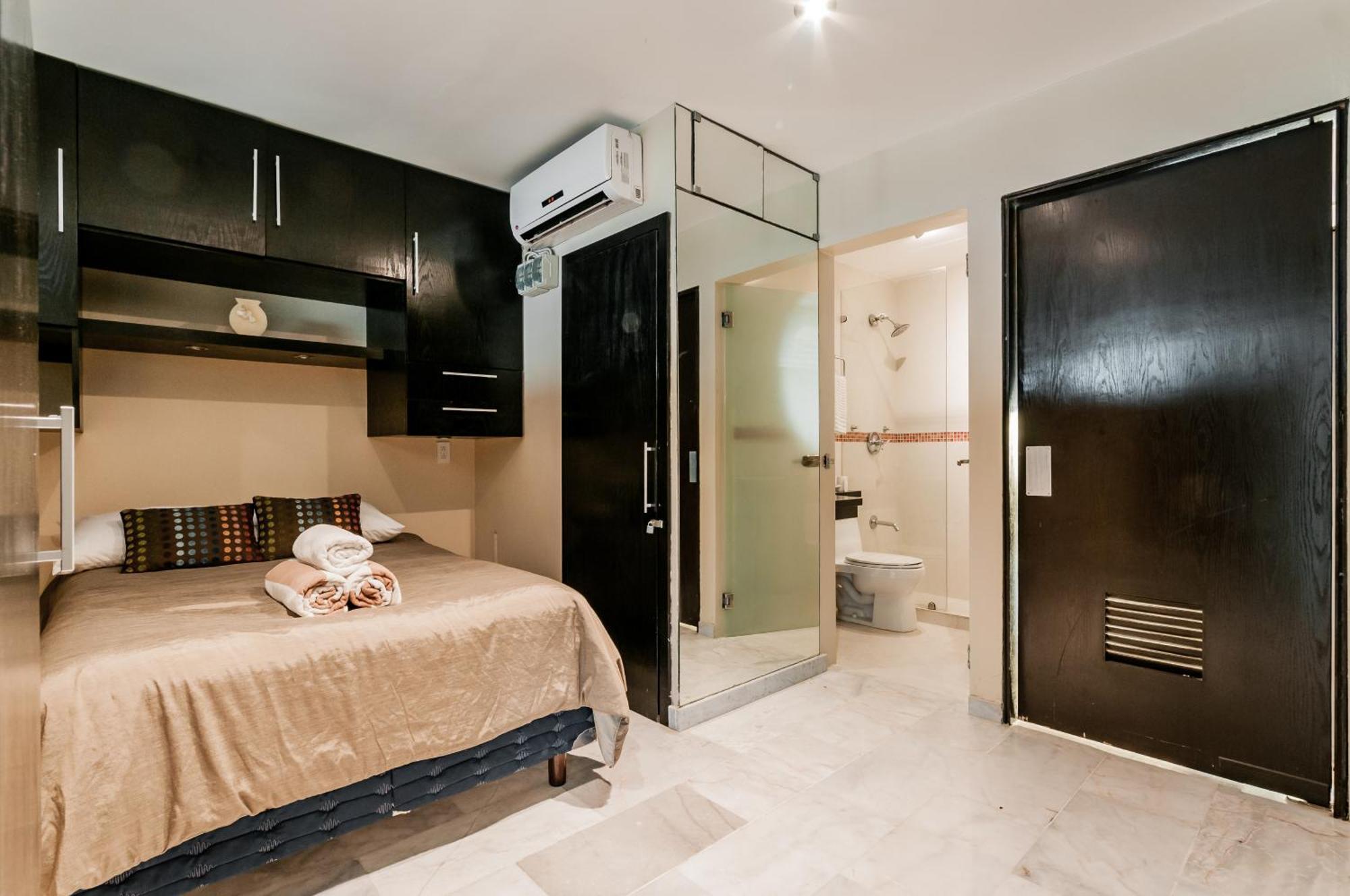 Brisas Beachfront Penthouses 坎昆 外观 照片