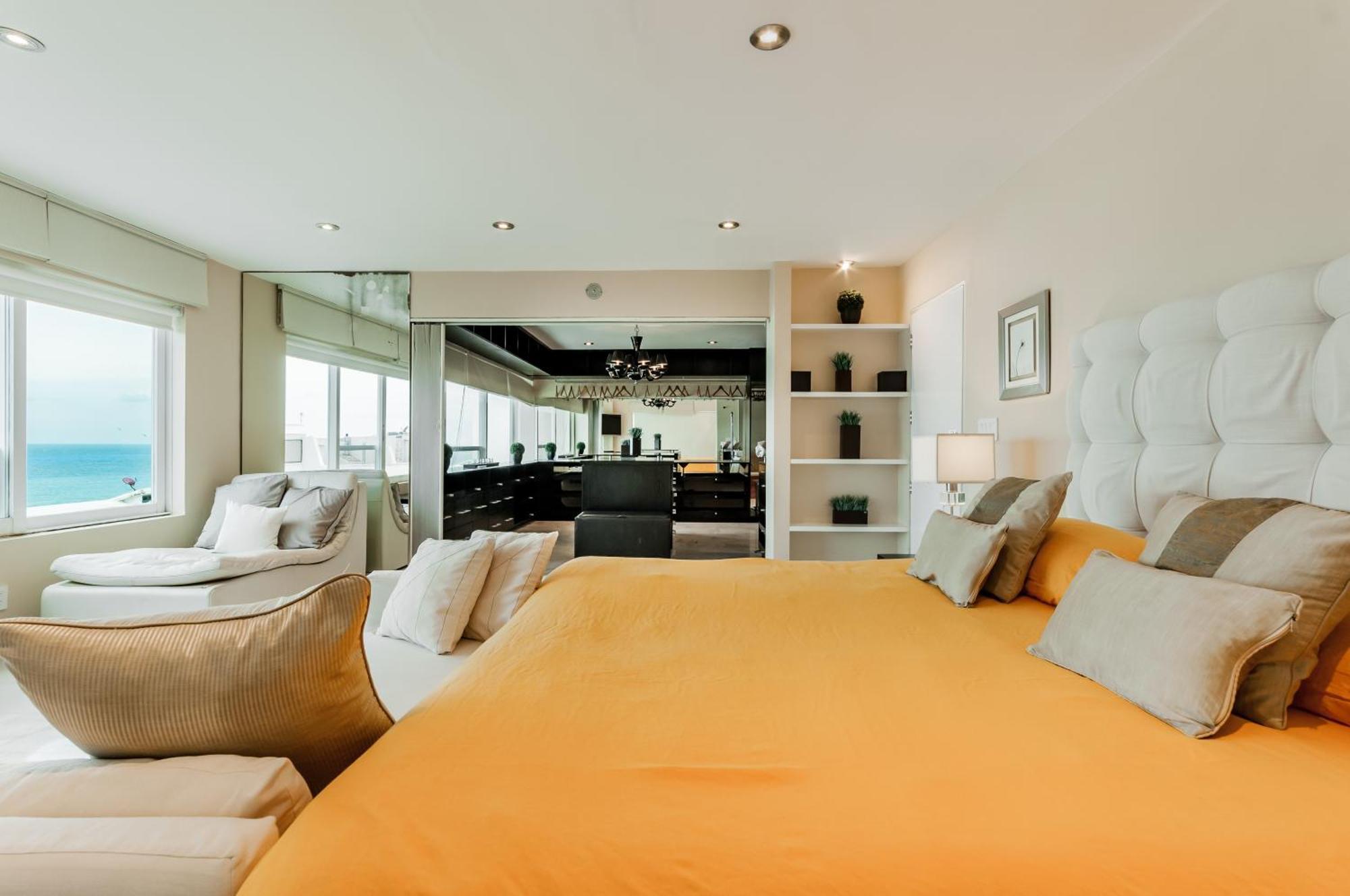 Brisas Beachfront Penthouses 坎昆 外观 照片